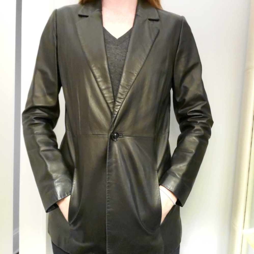 Dana Buchman lambskin leather jacket, size 4
